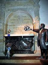 tumba_rosalia_castro